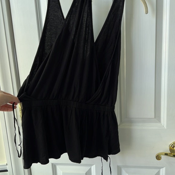 Dramatic cut free people tank - Picture 3 of 4